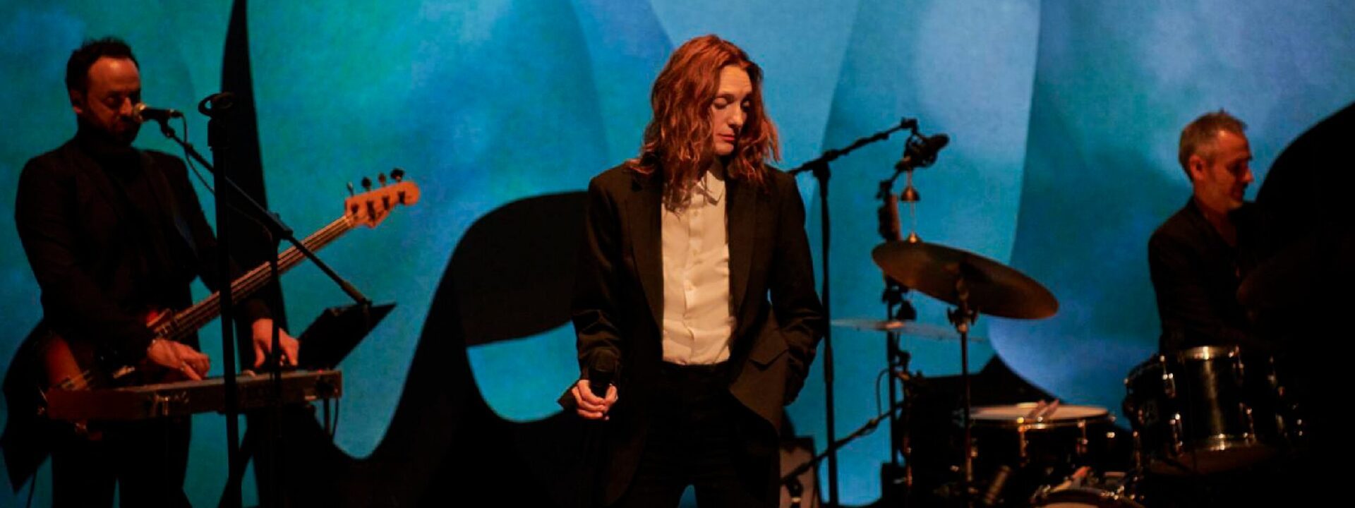 Entre Temps • RAPHAELE LANNADERE • Première